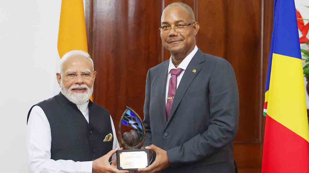 మోదీకి సీషెల్స్‌ అత్యున్నత పురస్కారం