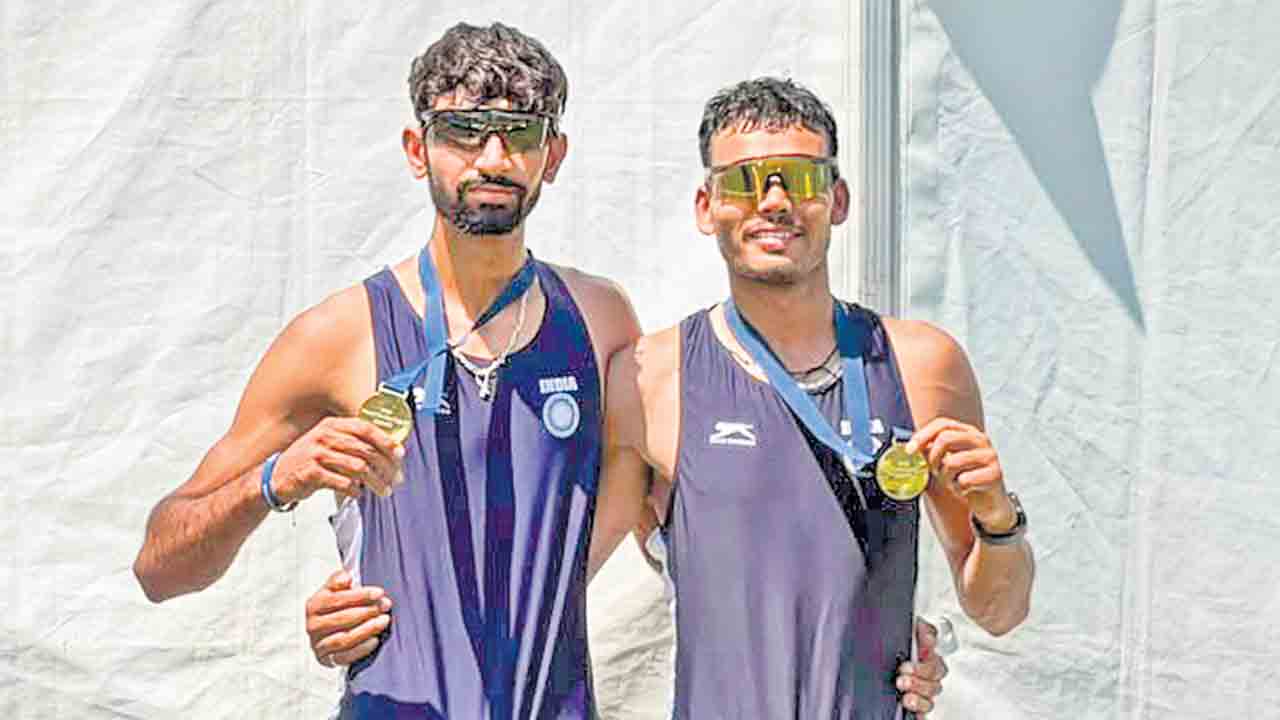 రోయింగ్‌లో కొత్త చరిత్ర