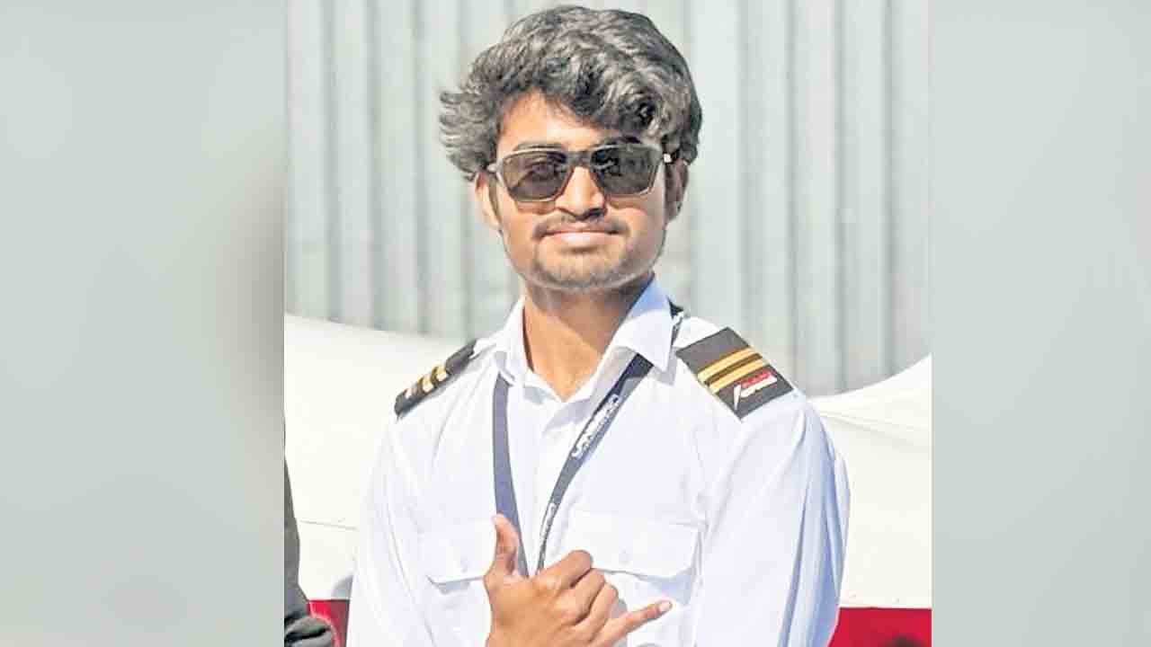 దక్షిణాఫ్రికాలో శిక్షణ విమానానికి ప్రమాదం.. హసన్‌పర్తికి చెందిన సుమంత్‌ మృతి