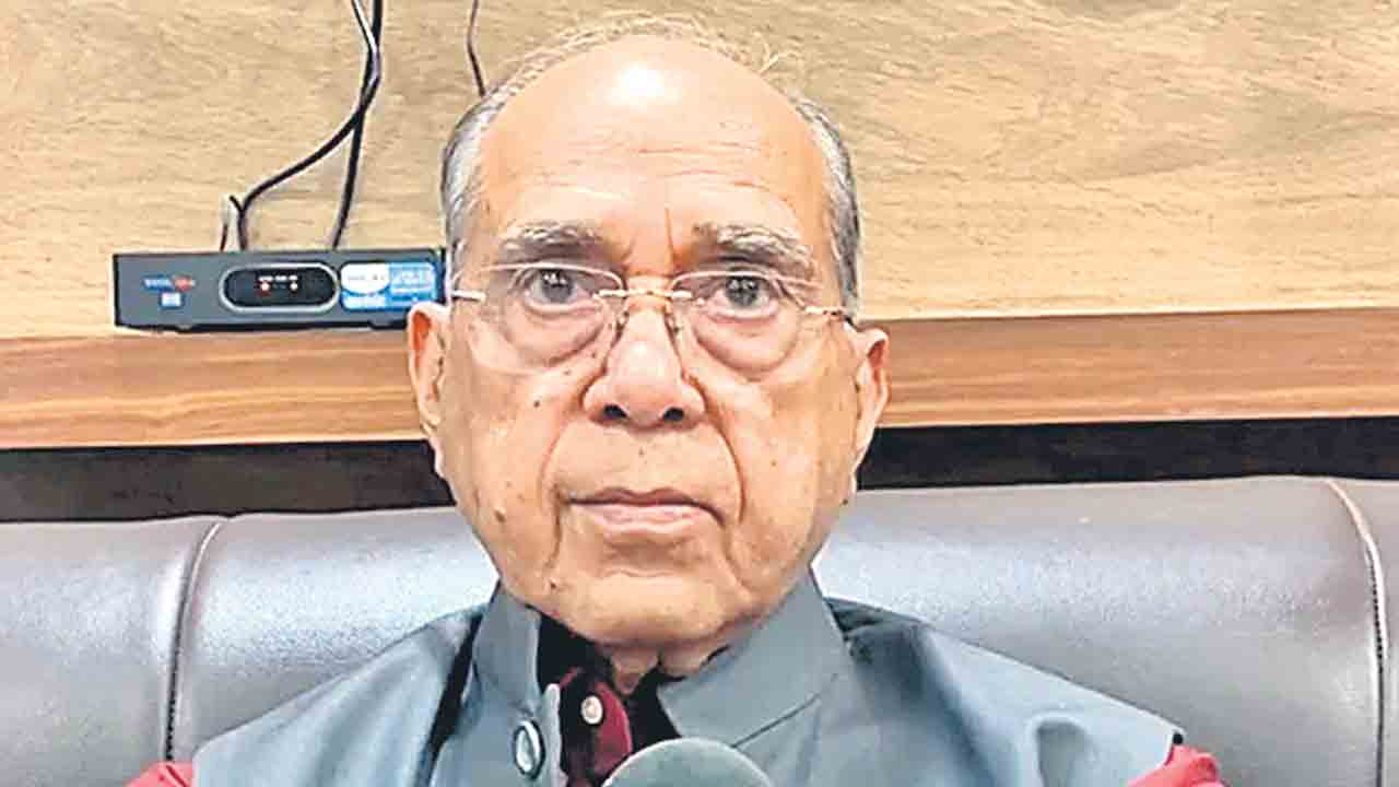 ‘అయోధ్య’ కమిటీని ప్రక్షాళన చెయ్యాలి
