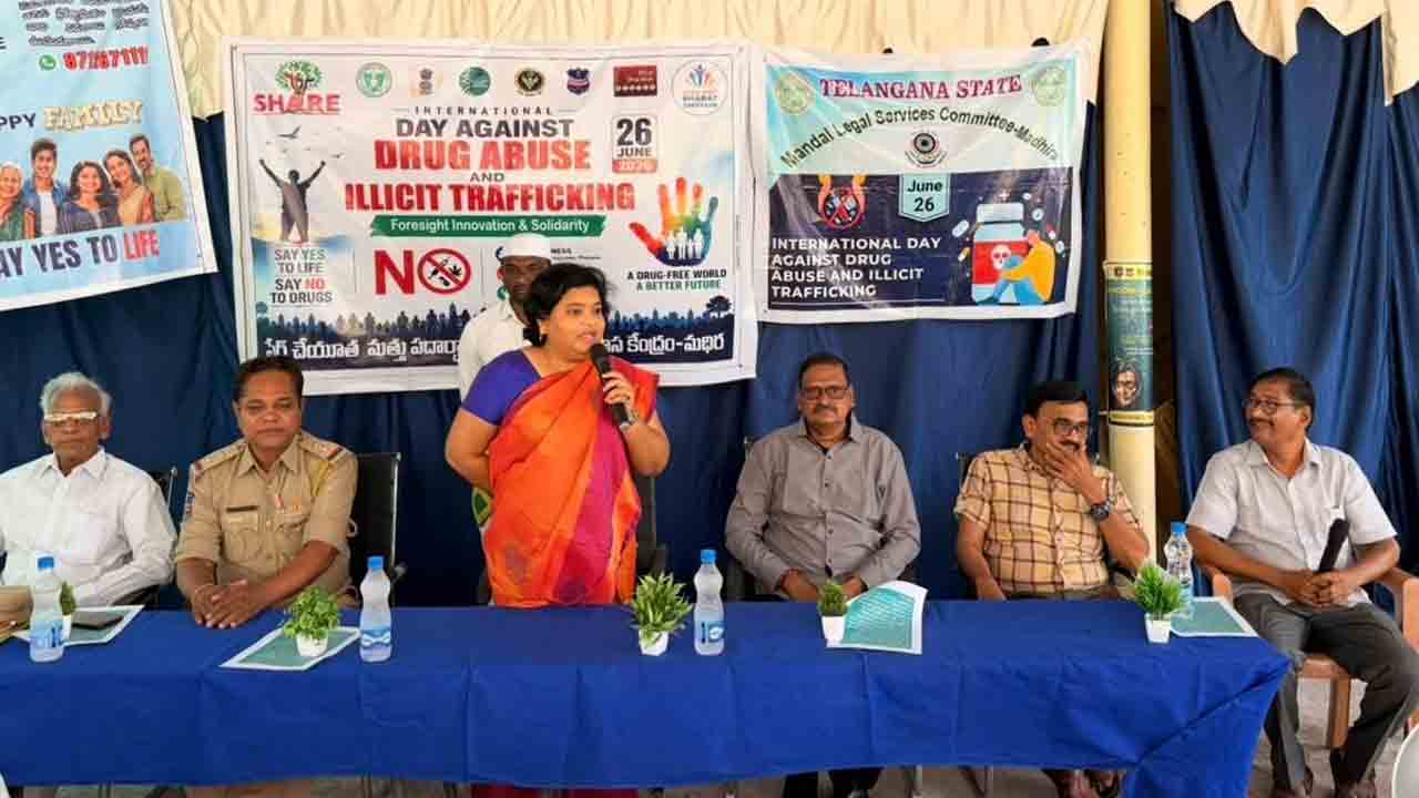 యువత మాదక ద్రవ్యాలకు దూరంగా ఉండాలి