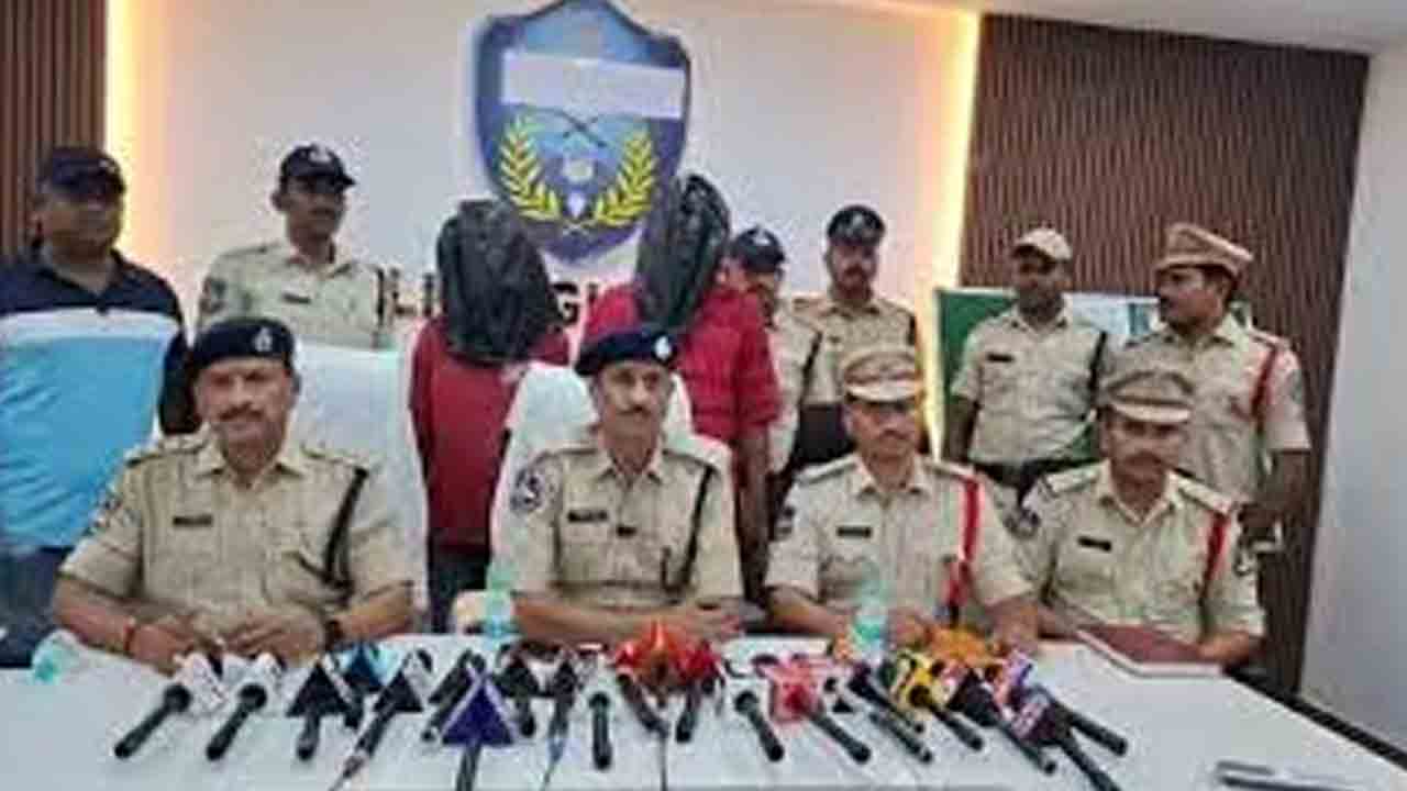 భార్యను గన్‌తో కాల్చి చంపిన భర్త అరెస్ట్‌