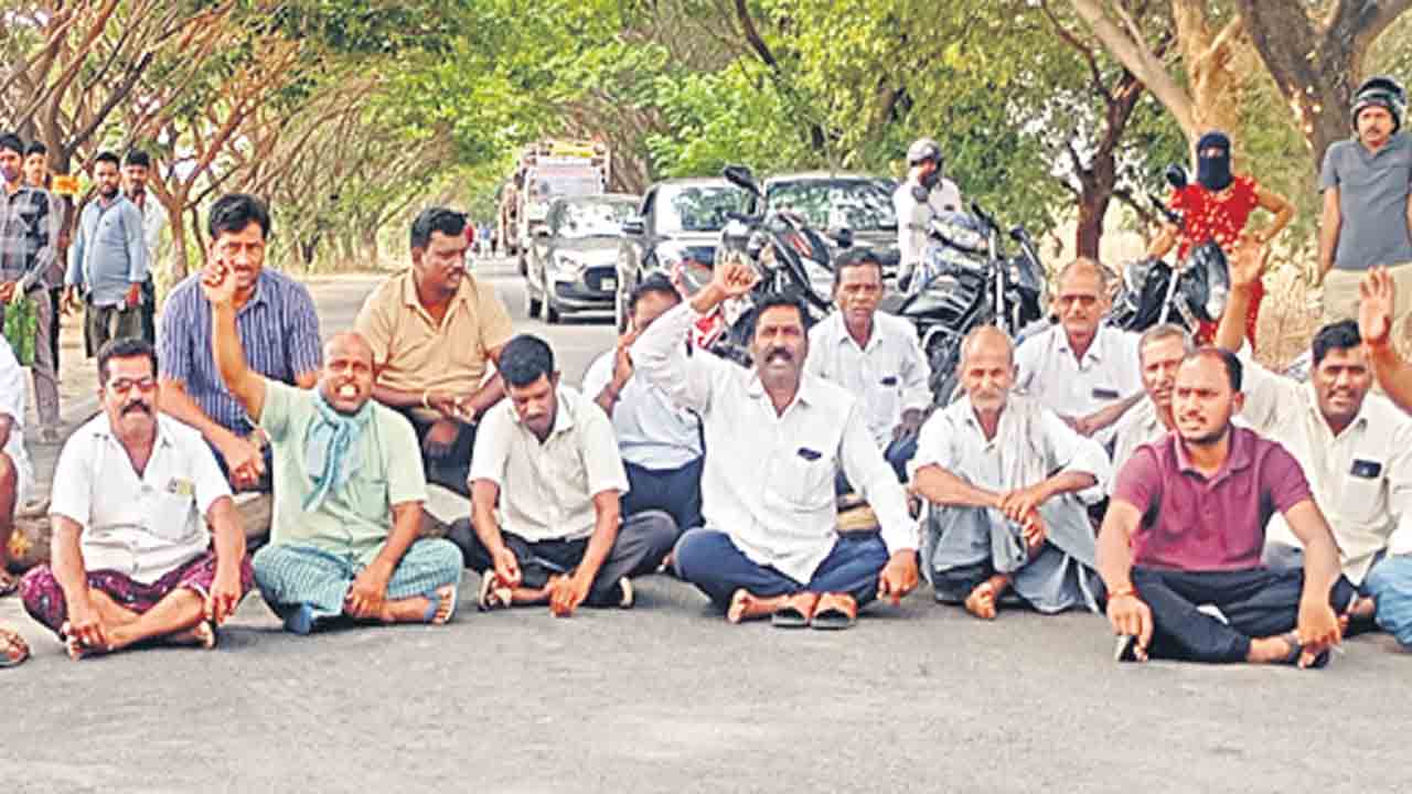 ధాన్యం కొనుగోలు చేయాలి