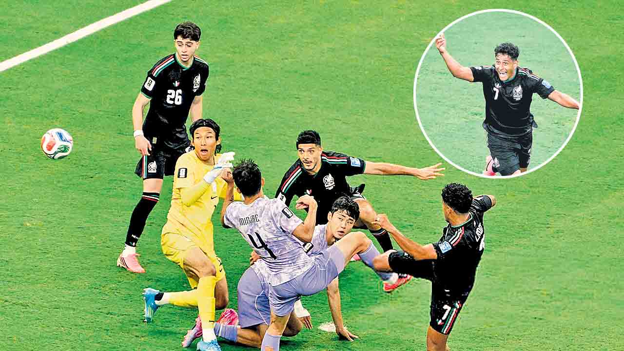 నాకౌట్‌కు మెక్సికో