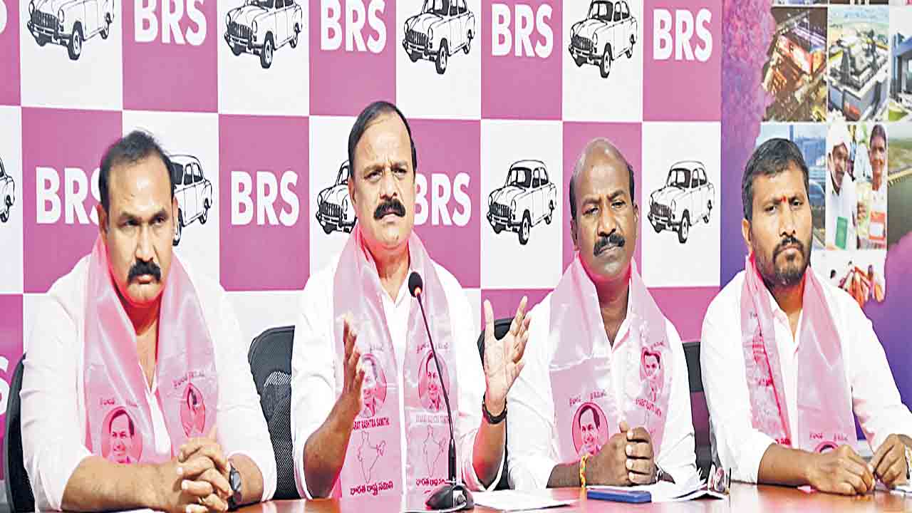 కామెడీ షోలా కాంగ్రెస్‌ సభ