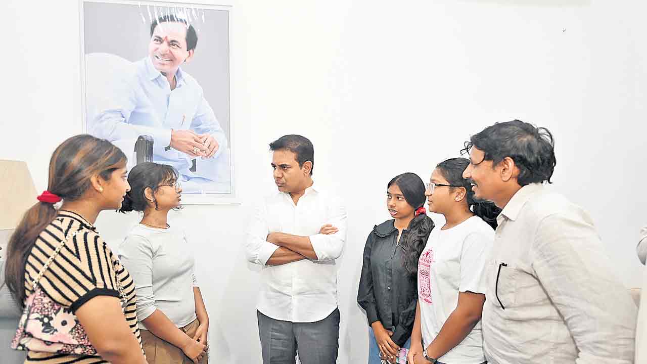 ప్రజాసేవకు మేము సైతం..