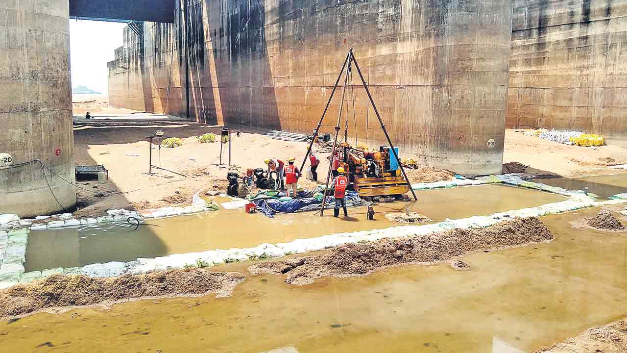 Kaleshwaram Project | ‘ముఖ్యనేత’ అనుచరుడికే ఏజెన్సీ..! అగ్రిమెంట్‌ లేకుండానే అన్నారం,సుందిళ్ల బరాజ్‌ పనుల అప్పగింత?