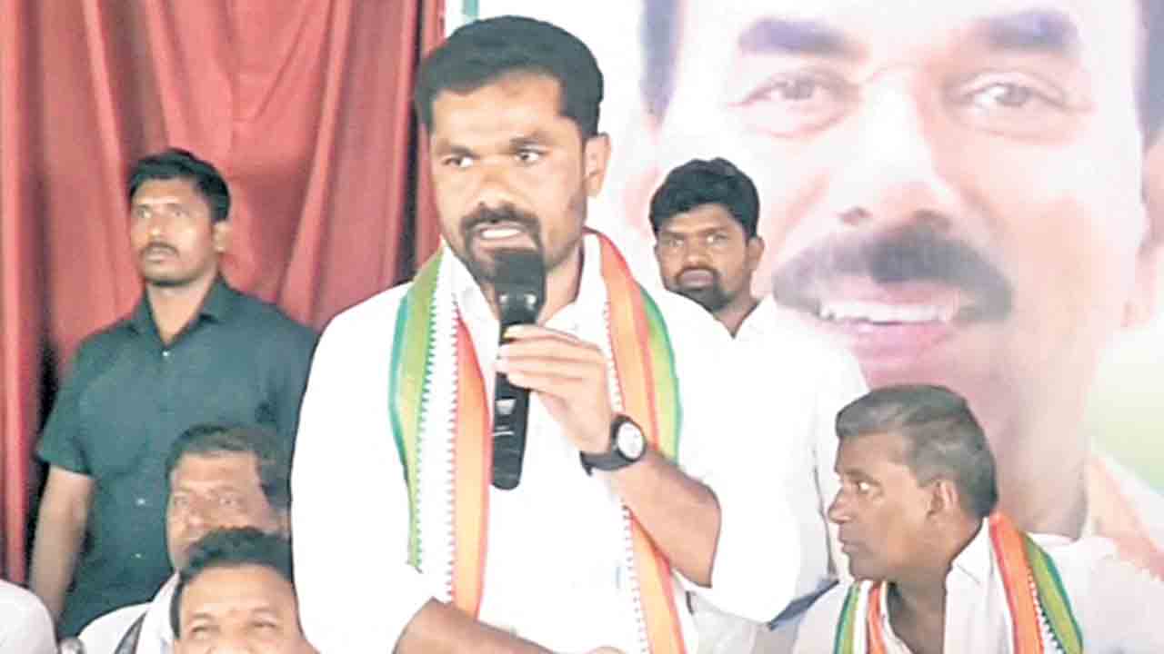 బీజేపీ ఎమ్మెల్యేలకే పనులవుతున్నయ్‌