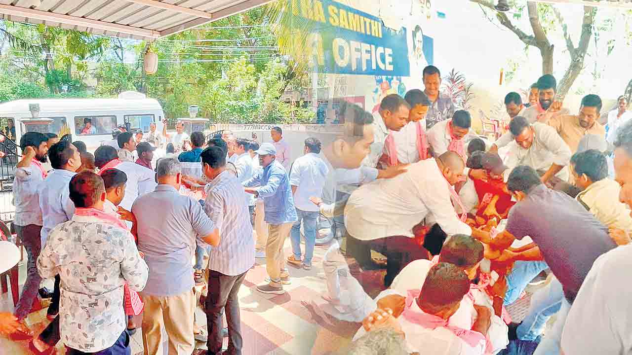 రెండోరోజు అరెస్టుల పర్వం