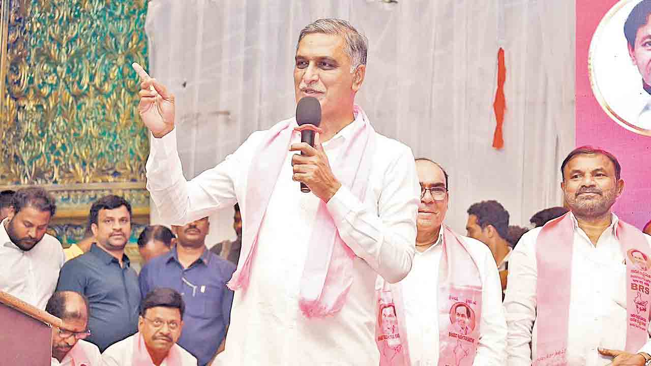 Harish rao | 3 శాఖల్లో ముఖ్యమంత్రి ఫెయిల్‌.. ఢిల్లీకి మూటలు మోయడంలో రేవంత్‌ పాస్‌