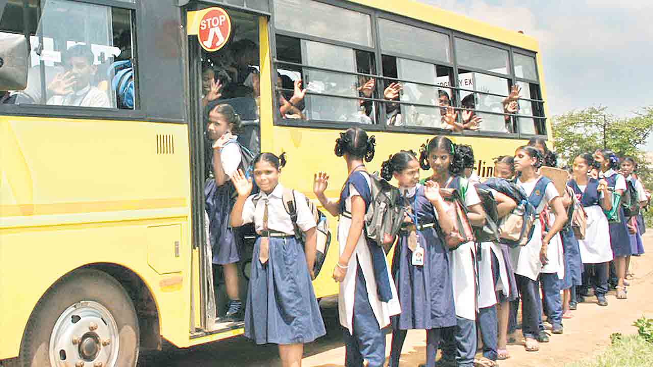 బడి బస్సు భద్రమేనా!