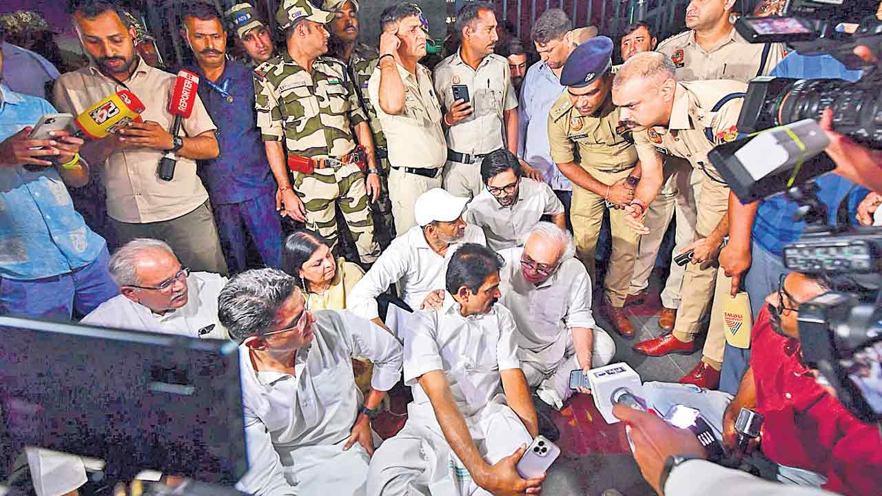 మీనాక్షి రాజ్యసభ నామినేషన్‌ తిరస్కరణ