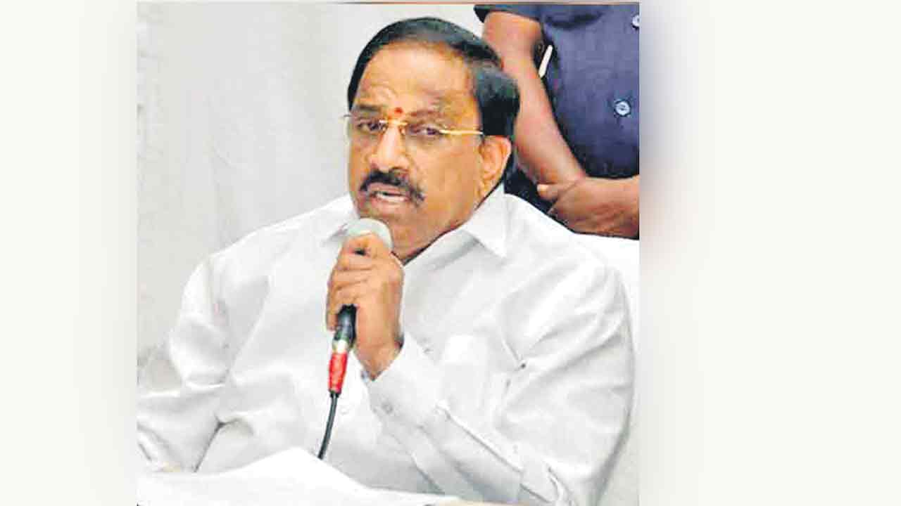 Thummala Nageswara Rao | బోర్లల్లో నీళ్లున్నాయని వరి సాగు చేయొద్దు..మంత్రి తుమ్మల నాగేశ్వరరావు పేర్కొన్నారు