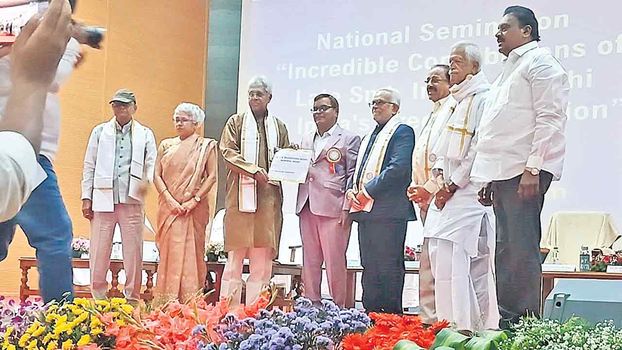 జయశంకర్‌ వర్సిటీకి 21 లక్షలు
