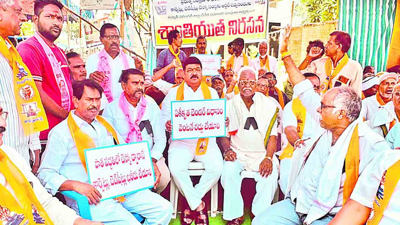 చేనేత ఉత్పత్తులను టెస్కో ద్వారానే కొనుగోలు చేయాలి