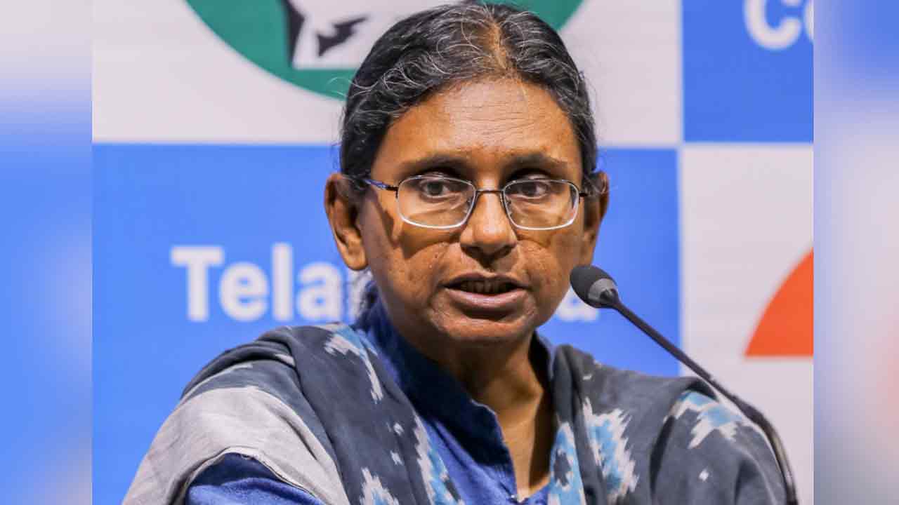 మీనాక్షీ నటరాజన్‌పై ప్రైవేట్‌ పిటిషన్‌