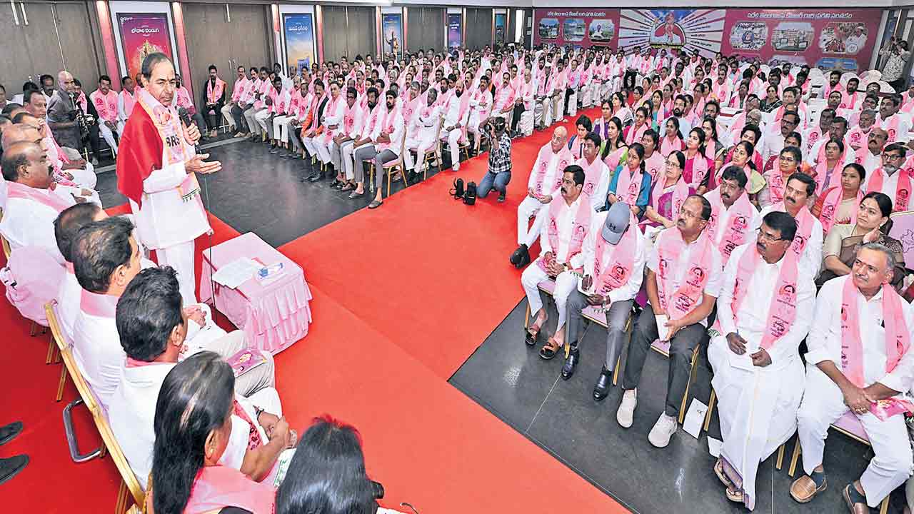 చేసింది చెప్పే సమయమొచ్చింది
