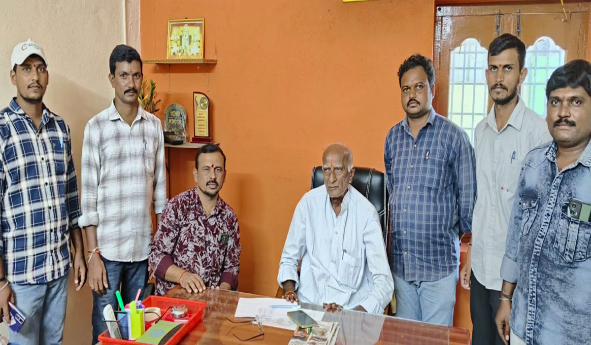 Chinnakalvala | రైతుల సంక్షేమానికి కృషి.. చిన్నకల్వల సింగిల్ విండో చైర్మన్ దేవర నేనీ మోహన్ రావు