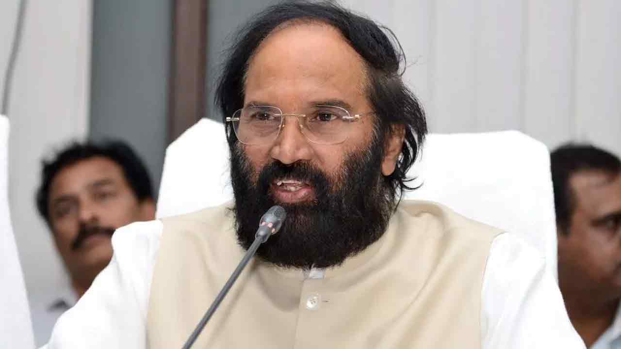 20 ప్రాంతాల్లో ధాన్యం సైలోస్‌లు : ఉత్తమ్‌