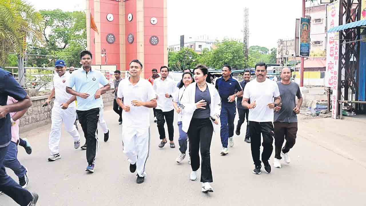 మాదకద్రవ్యాలను నిర్మూలించాలి