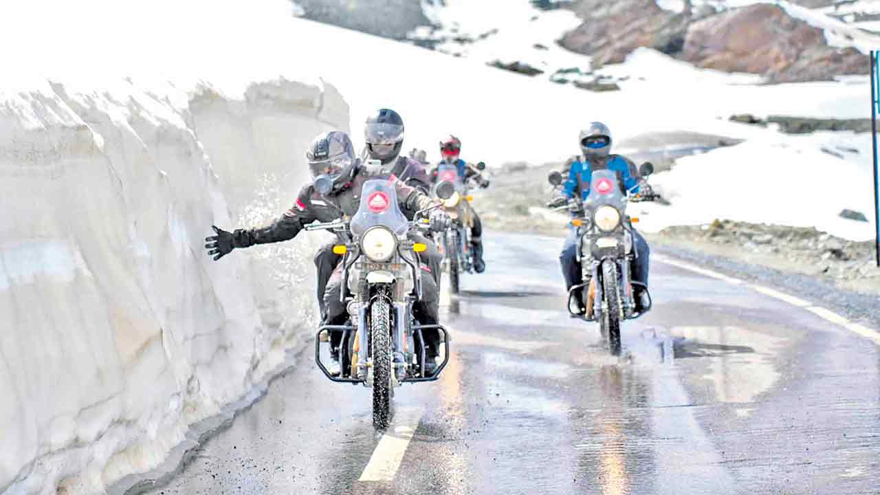 జూన్‌ అంటున్నది.. హ్యాపీ జర్నీ!
