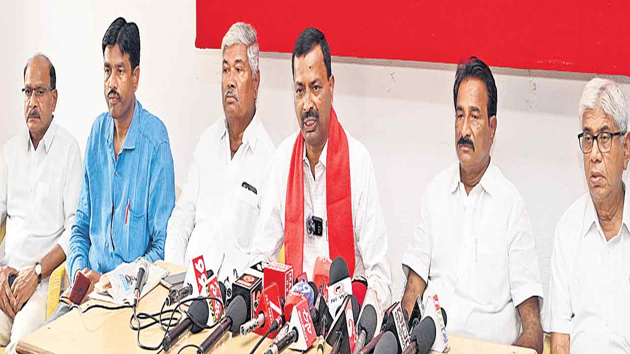‘హామీల అమలులో రేవంత్‌ సర్కార్‌ విఫలం’