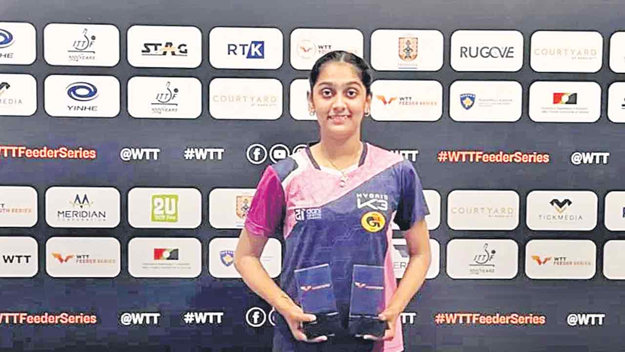దివ్యాన్షి డబుల్‌ గోల్డ్‌
