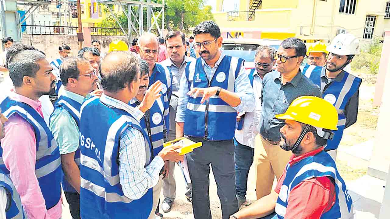 నేటి నుంచి నగరంలో చెట్ల కొమ్మల నరికివేత