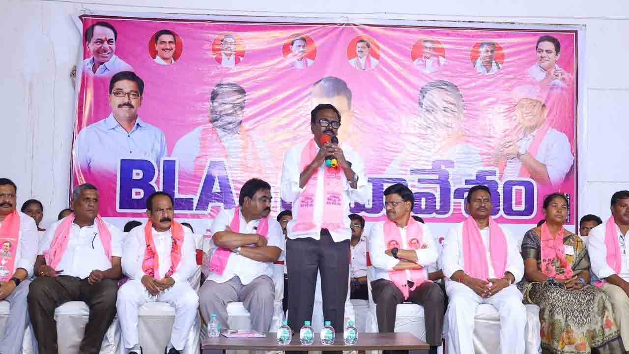 రెవెన్యూ మంత్రి ఆదాయం పెరిగింది.. రాష్ట్ర ఆదాయం తగ్గింది