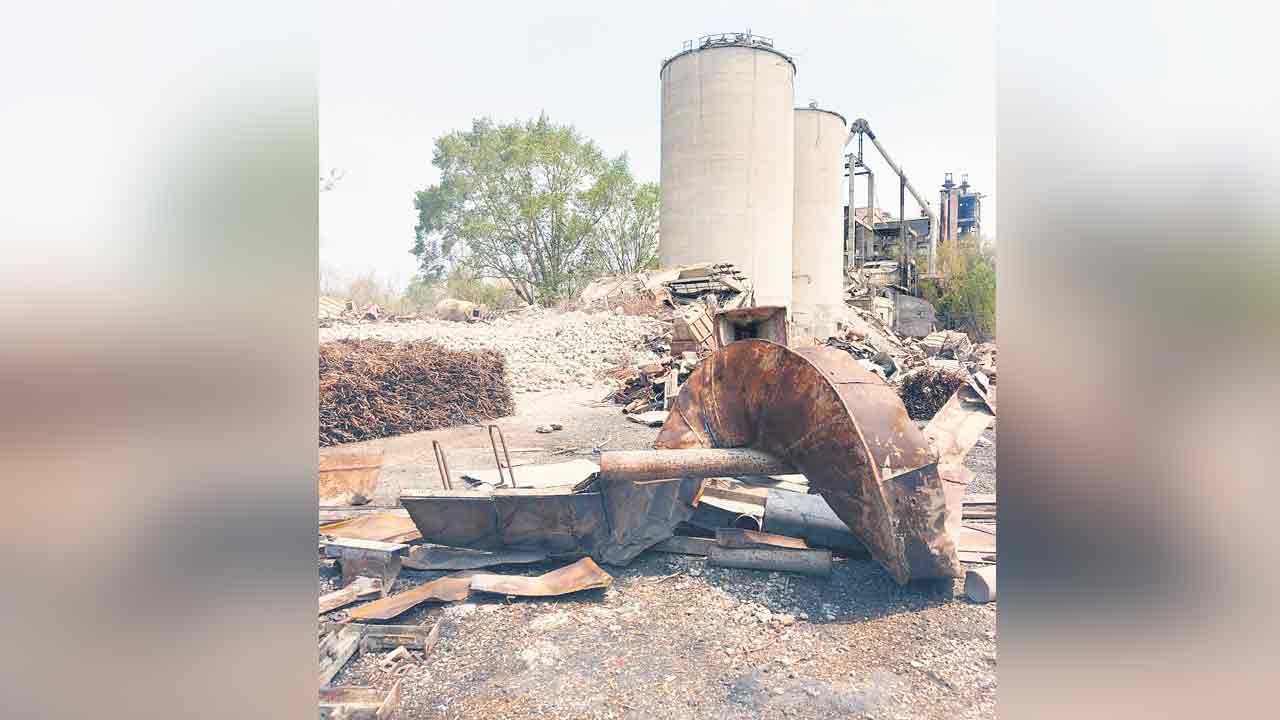 కాలగర్భంలో సీసీఐ