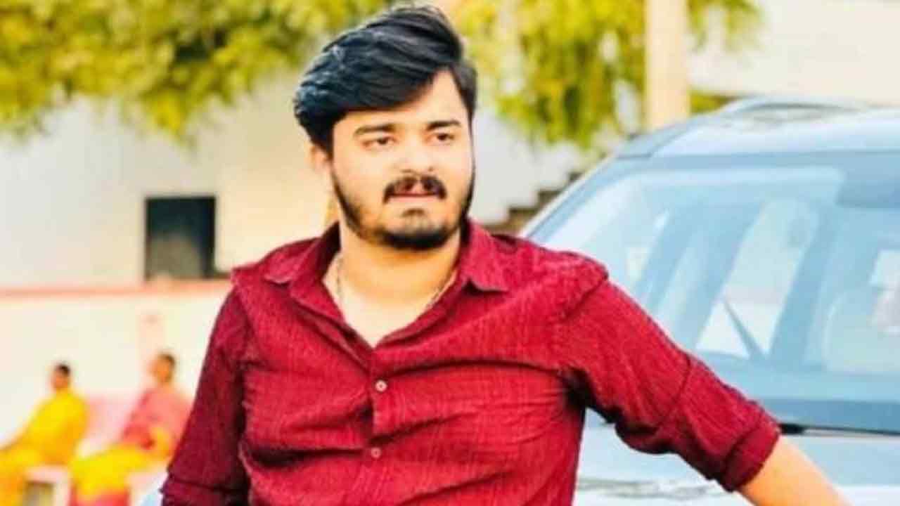 బండి భగీరథ్‌కు మధ్యంతర బెయిల్‌