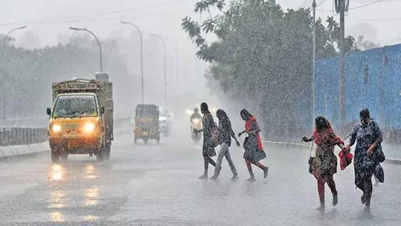 రాష్ట్రంలో భిన్న వాతావరణం