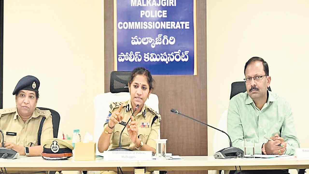 గోల్డెన్‌ అవర్‌లో తక్షణ సహాయం అందించాలి