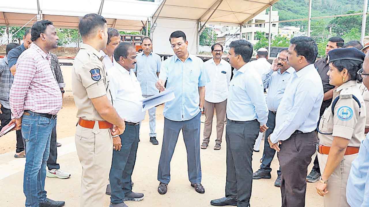 సీఎం పర్యటనకు ఇబ్బందులు లేకుండా చూడాలి