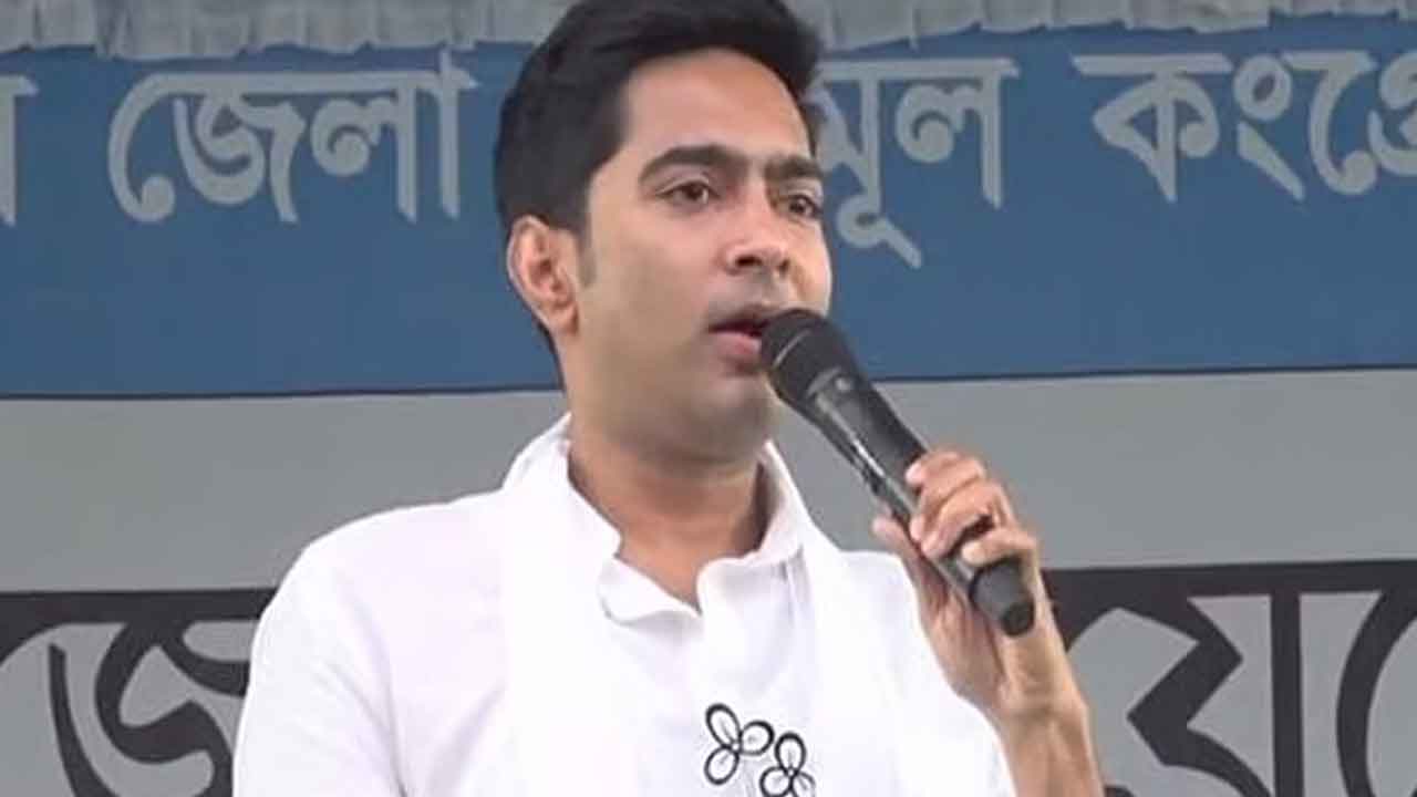 అభిషేక్‌ బెనర్జీకి ఈడీ సమన్లు