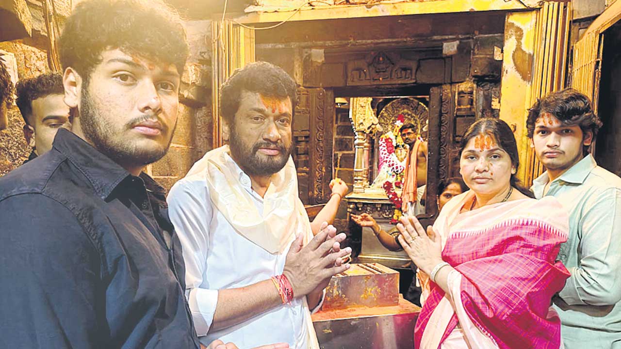 ఊరూ వాడా పుట్టినరోజు పండుగ