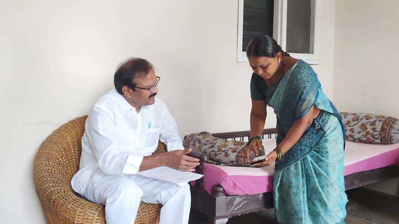 SIR | స్పెషల్ ఇంటెన్సివ్ రివిజన్ లో పాల్గొన్న మాజీ ఎమ్మెల్యే