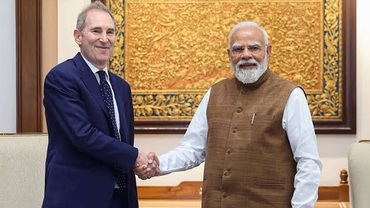 PM Modi | ప్ర‌ధాని మోదీతో అమెజాన్ సీఈవో భేటీ.. రూ.ల‌క్ష‌ల కోట్ల పెట్టుబ‌డులు