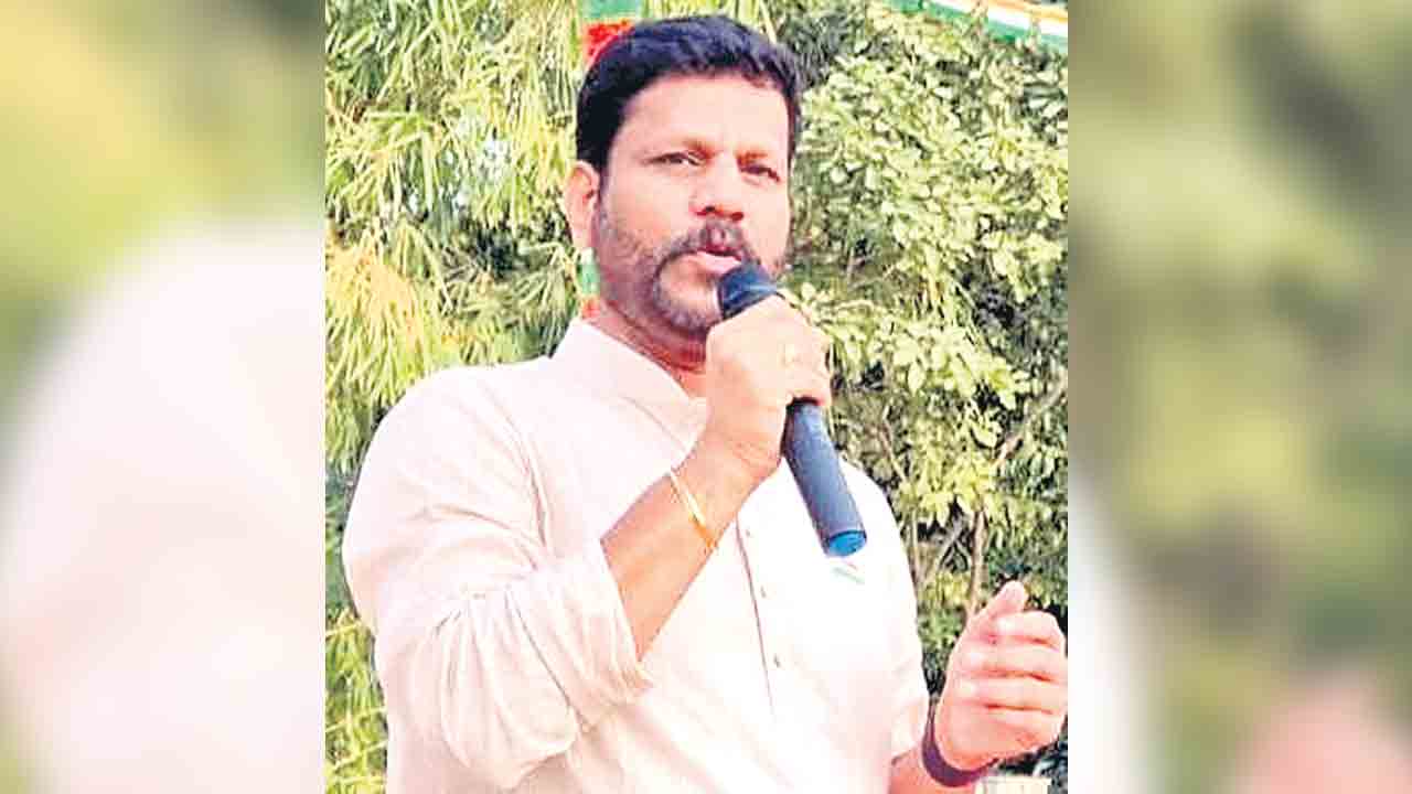 శంషీగూడ భూములపై విచారణ జరుపాలి