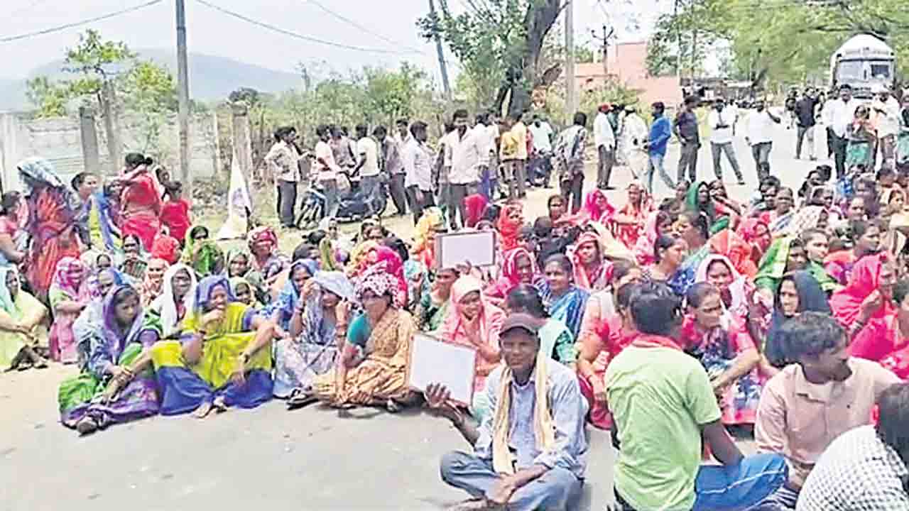 బెల్టు దుకాణాలు బంద్‌ చేయాలి