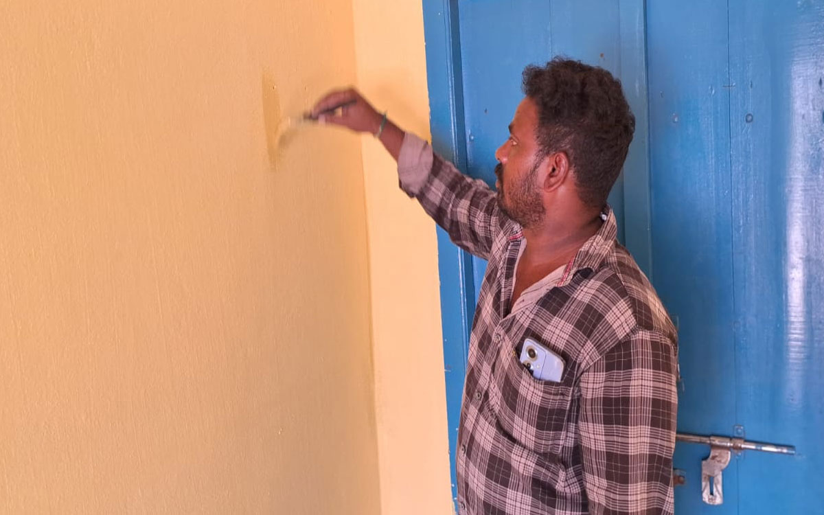 ఉద్యోగాల కోసం ఎదురుచూడక భగత్ సింగ్‌ కాలనీ యువత ‘ఉపాధి’ బాట