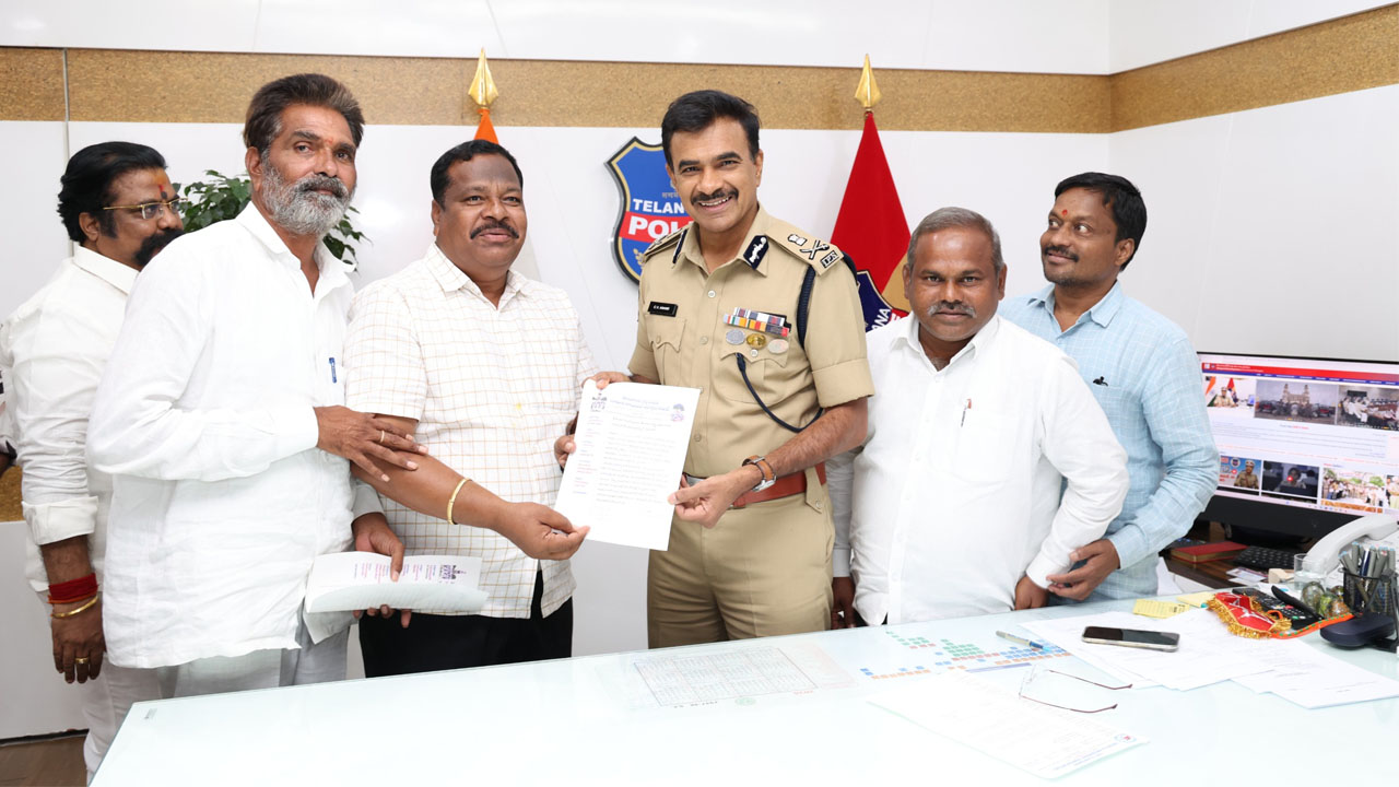 Sarpanches | సీఎంను కలిసేలా చర్యలు తీసుకోవాలని డీజీపీని కోరిన సర్పంచులు