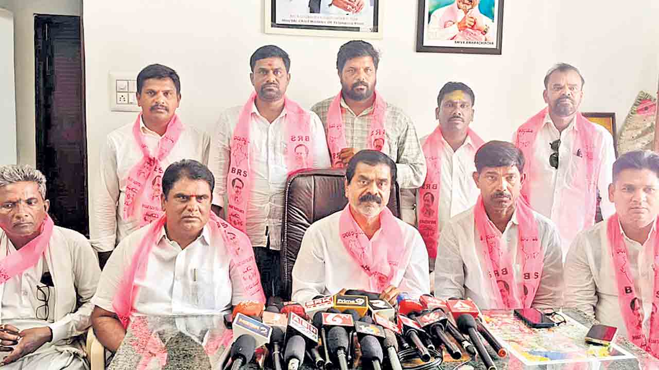 కాంగ్రెస్‌ గద్దె దిగాల్సిందే: చిట్టెం
