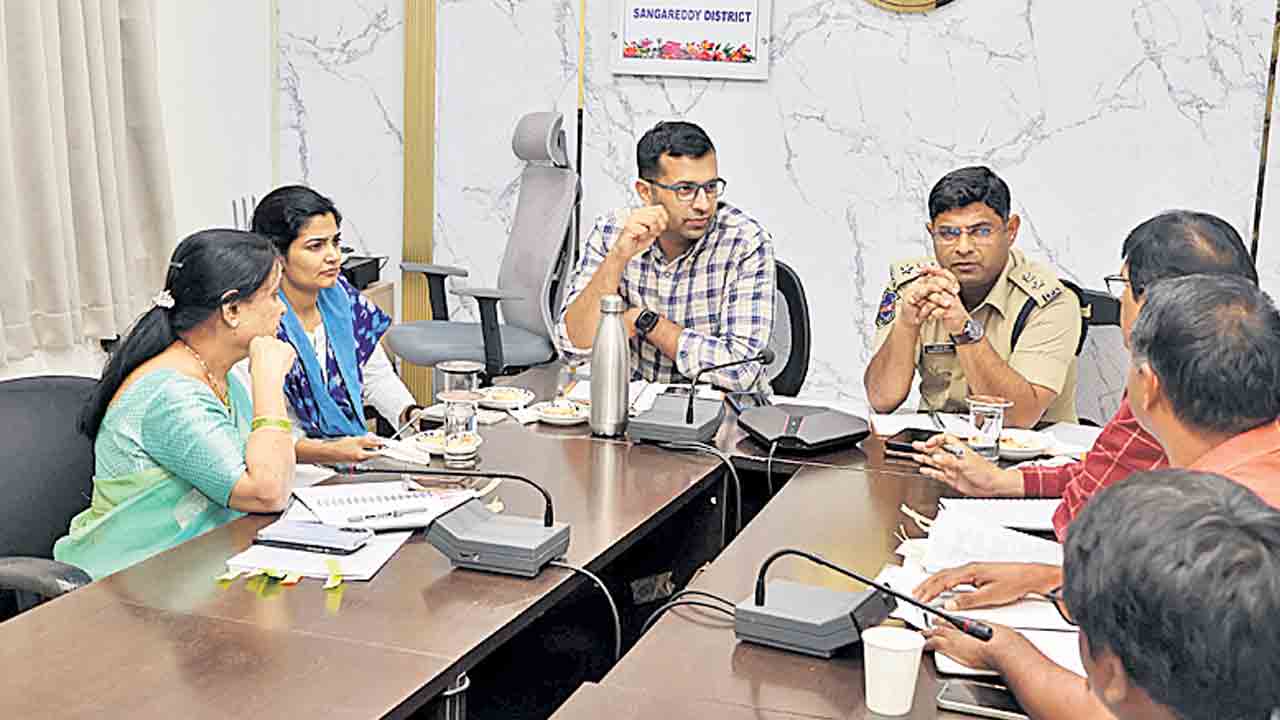 ఇంటింటి ఎన్యుమరేషన్‌ సక్సెస్‌ చేయాలి
