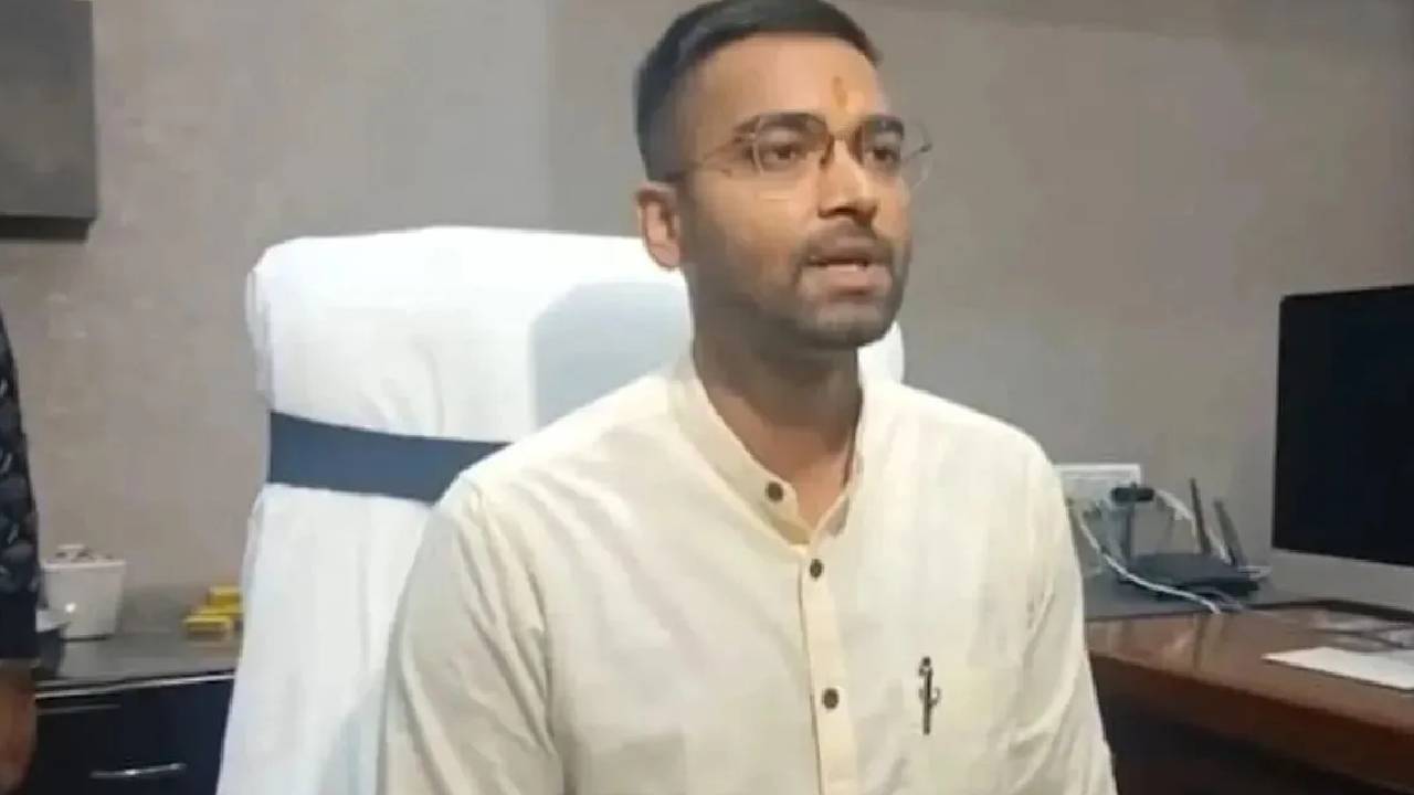 Deepak Prakash | బిహార్ మంత్రి దీపక్ ప్రకాష్‌కు పదవీ గండం..? సభలో సభ్యత్వం లేకుండా మంత్రి పదవి.. సుప్రీంకోర్టు నోటీసులు