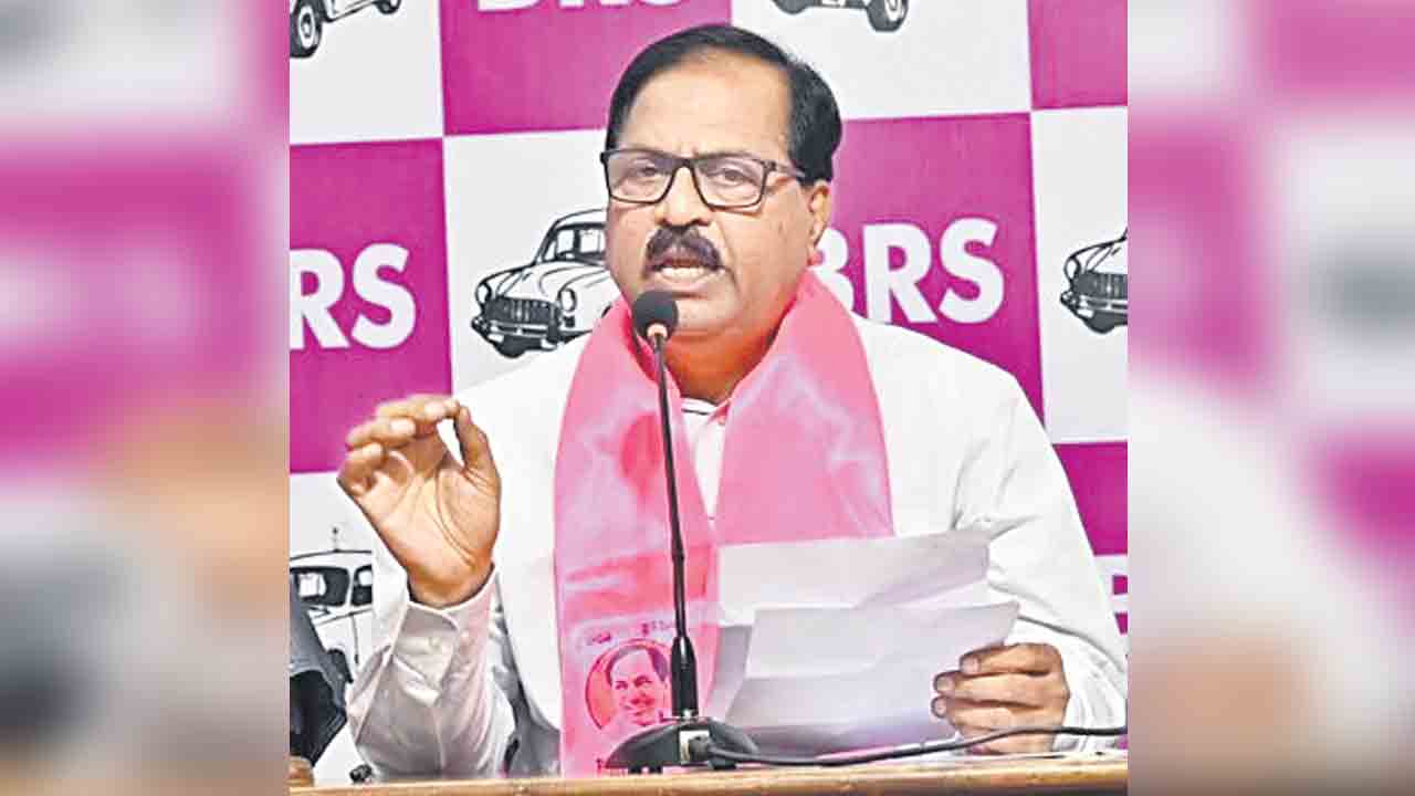 పవన్‌ క్షమాపణ చెప్పాల్సిందే: దేవీప్రసాద్‌