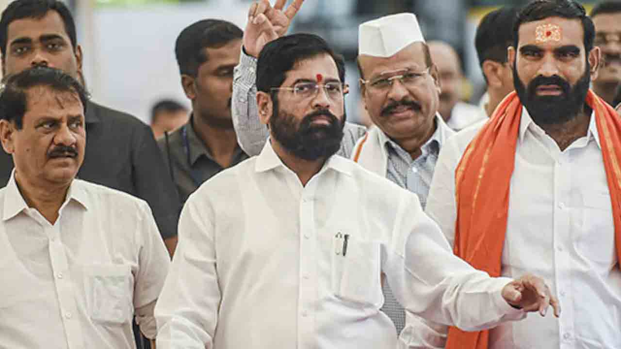 షిండే వర్గంతో టచ్‌లో ఏడుగురు ఉద్ధవ్‌ గ్రూప్‌ ఎంపీలు?