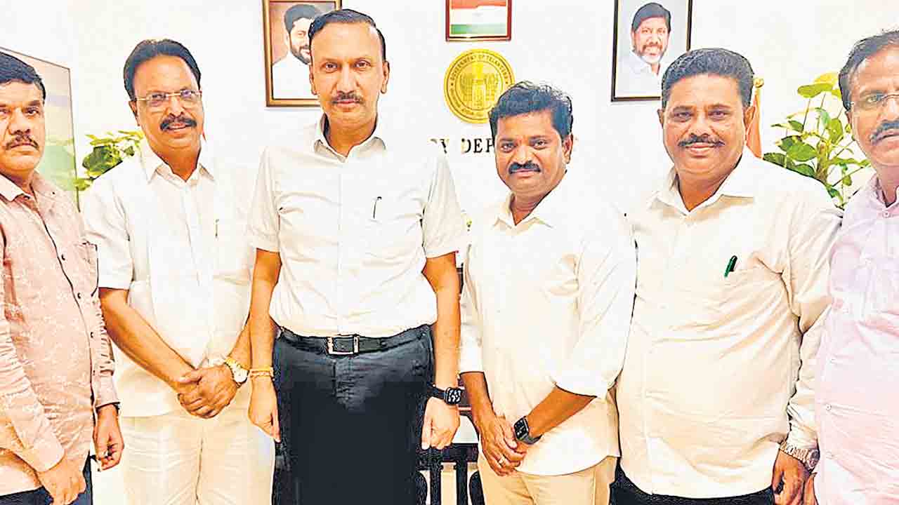 విద్యుత్తు పీఆర్సీ కమిటీ ఏర్పాటు చేయండి.. ఎలక్ట్రిసిటీ ఎంప్లాయీస్‌ జేఏసీ