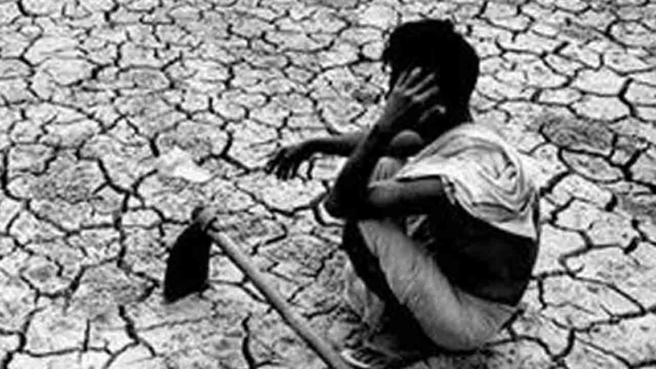 ఆర్థిక ఇబ్బందులతో అన్నదాత ఆత్మహత్యాయత్నం.. నర్సంపేటలో ఘటన