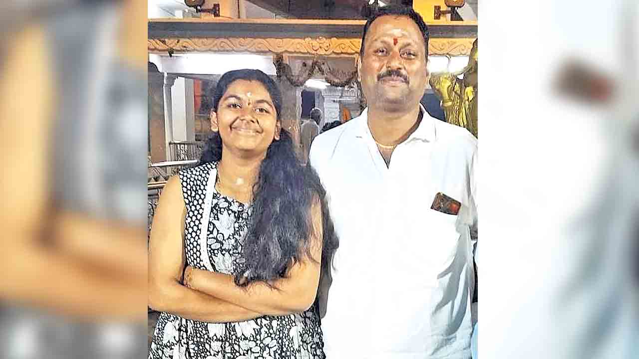 విద్యుత్‌ అధికారుల నిర్లక్ష్యానికి రెండు ప్రాణాలు బలి